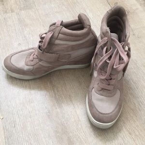 Madden Girl Athletic Wedges